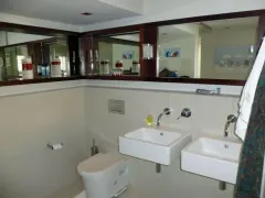 Naelemay Beach Road Apartment in Sea Point – photo 7 thumbnail