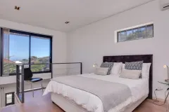 Seaside Villa in Camps Bay – photo 4 thumbnail