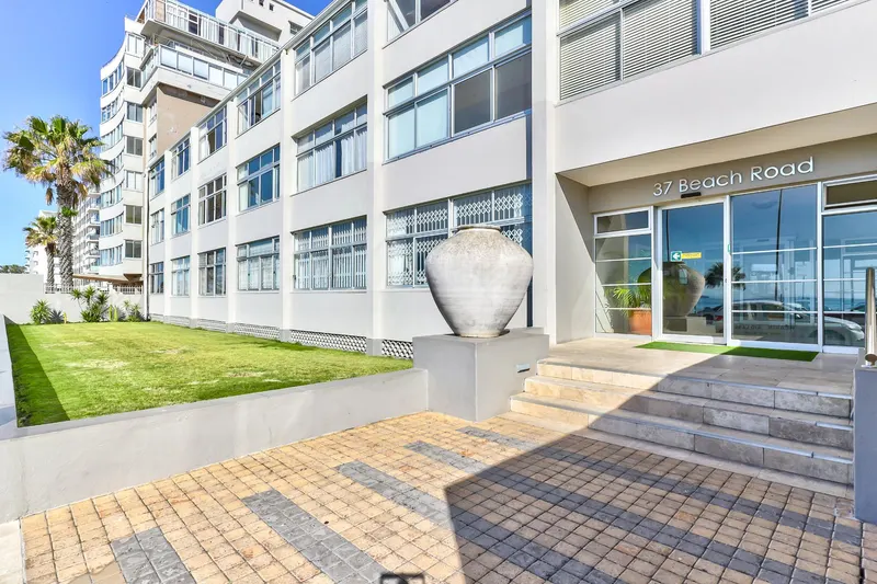 Oceanmist Studio in Mouille Point – photo 18