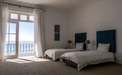 Camps Bay Views in Bakoven – photo 17 thumbnail