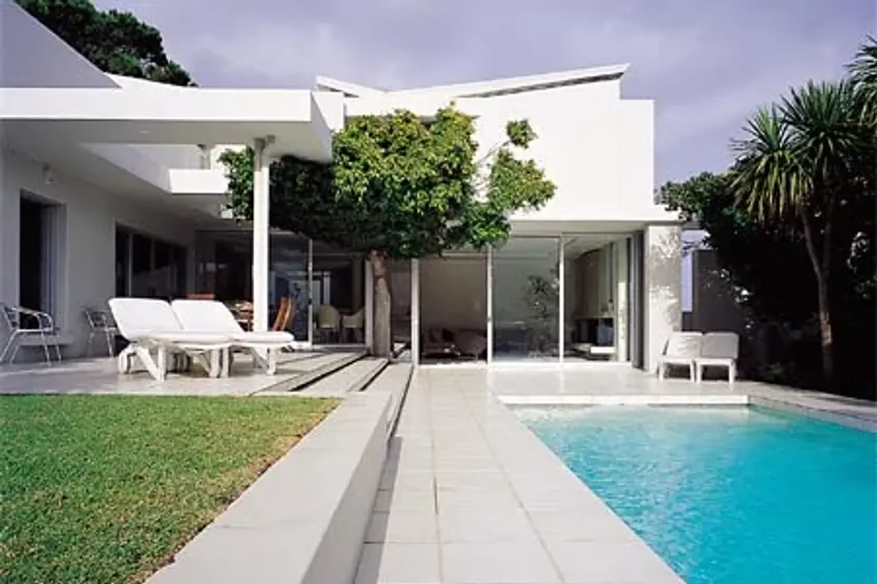 Lions View Main House in Camps Bay