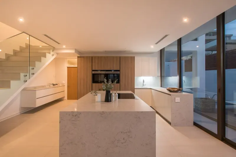 24 Geneva - 12 Bedroom Villa in Camps Bay – photo 29