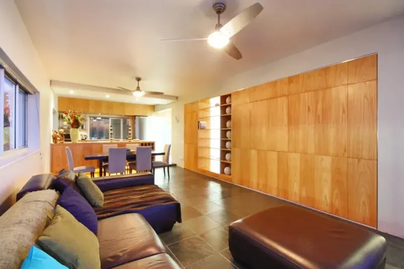 Bantry Bay Apartment 201 in Bantry Bay – photo 1