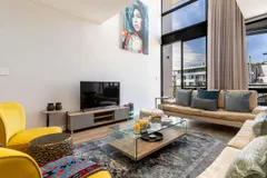 Urban Palette Apartment in Green Point – photo 4 thumbnail
