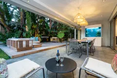 Amara Lincoln in Camps Bay – photo 21 thumbnail