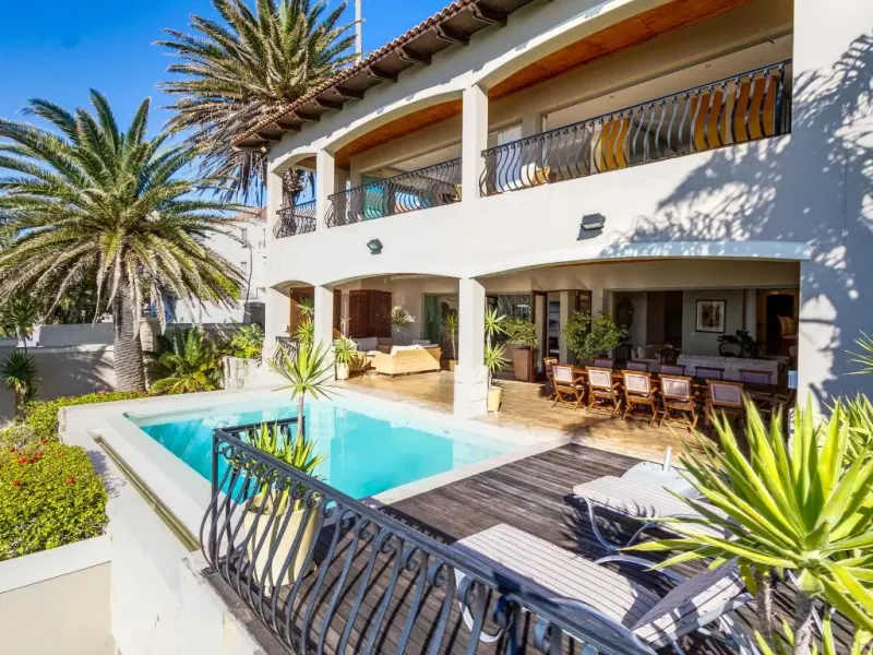 Villa Charmante in Bantry Bay – photo 19