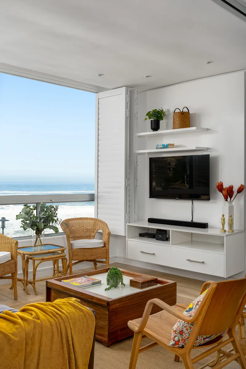 Condo Odessa in Bantry Bay – photo 11