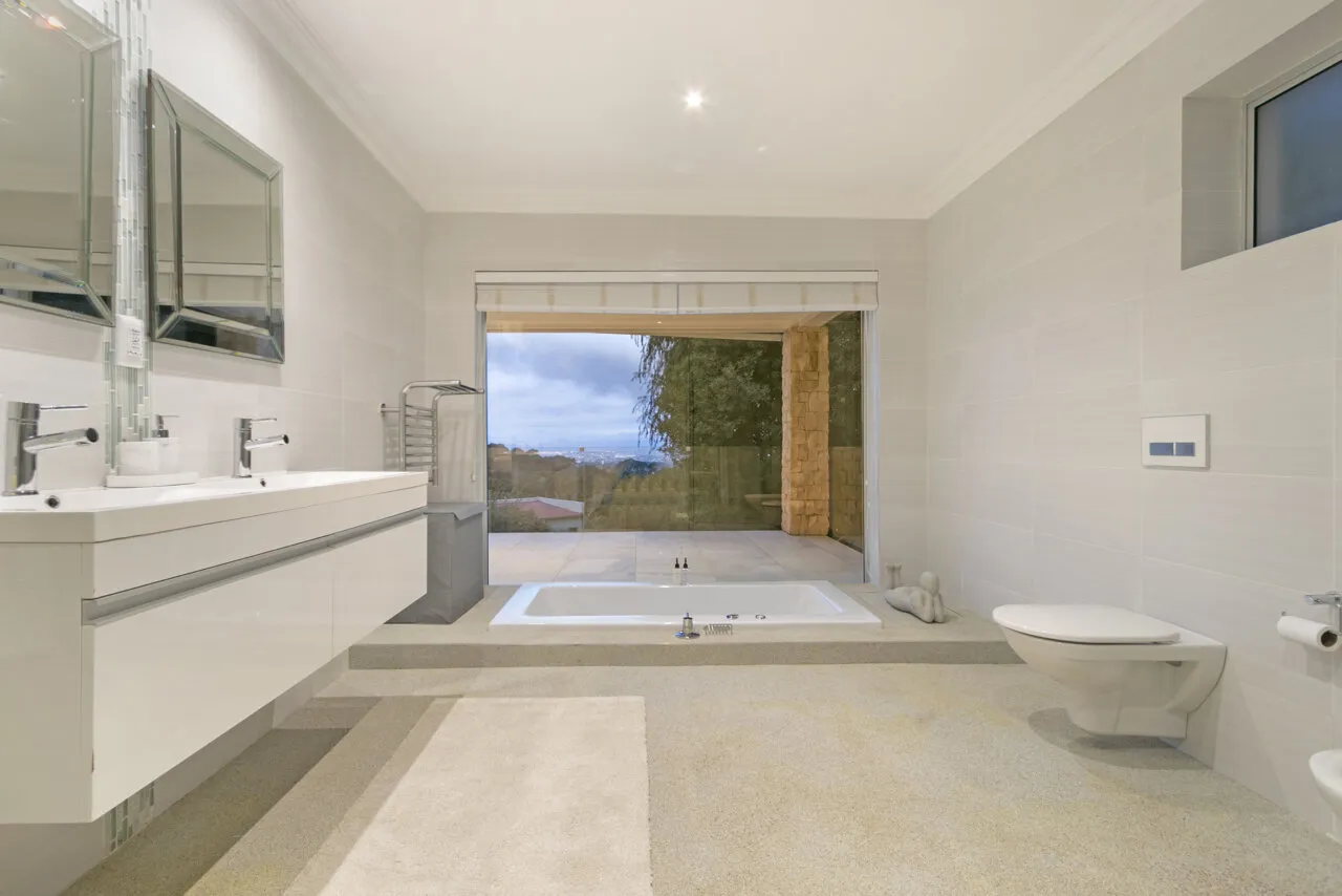 property_fad76d1c-f77d-45e7-96fb-4b35daa866a9_10