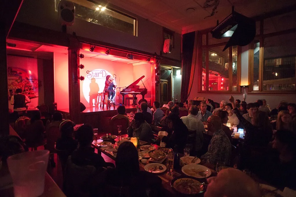 Dinner and Theatre Experiences in Cape Town