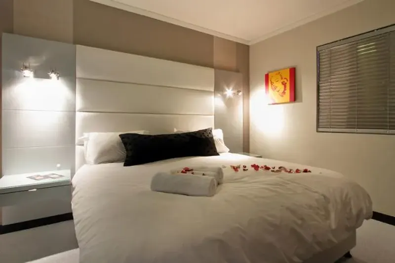 Icon Apartment 808 in Cape Town City Centre – photo 7