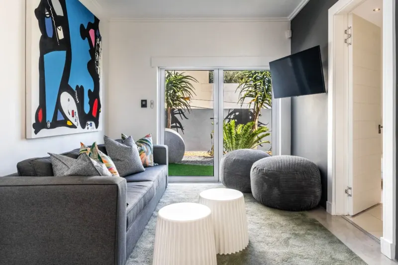 The Crescent Villa in Camps Bay – photo 23