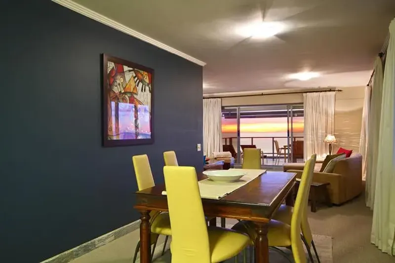 Beach Road Penthouse in Sea Point – photo 7