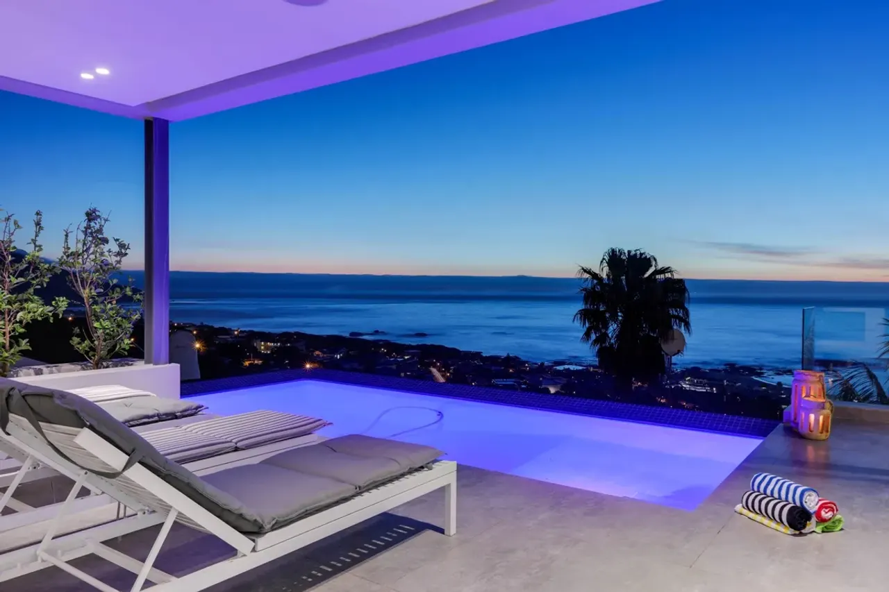 Skyline Main in Camps Bay
