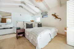 Glen Beach House in Camps Bay – photo 16 thumbnail