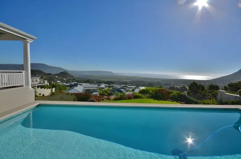 Sapphire Views in Belvedere – photo 19