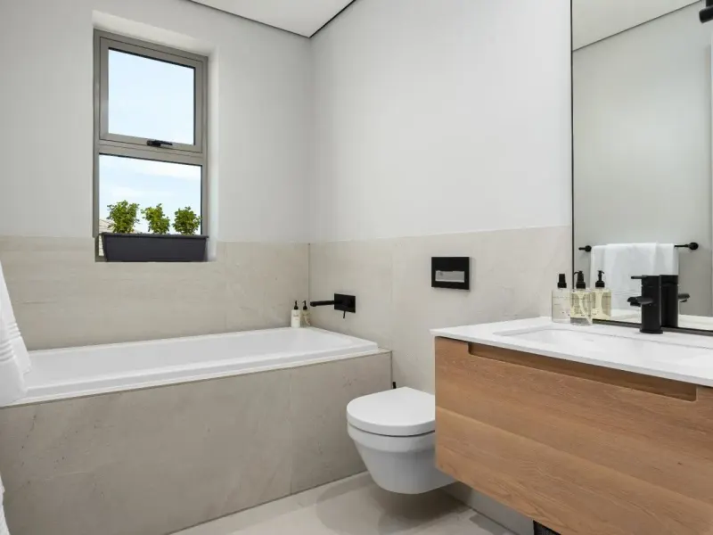 Condo La Vie in Green Point – photo 1