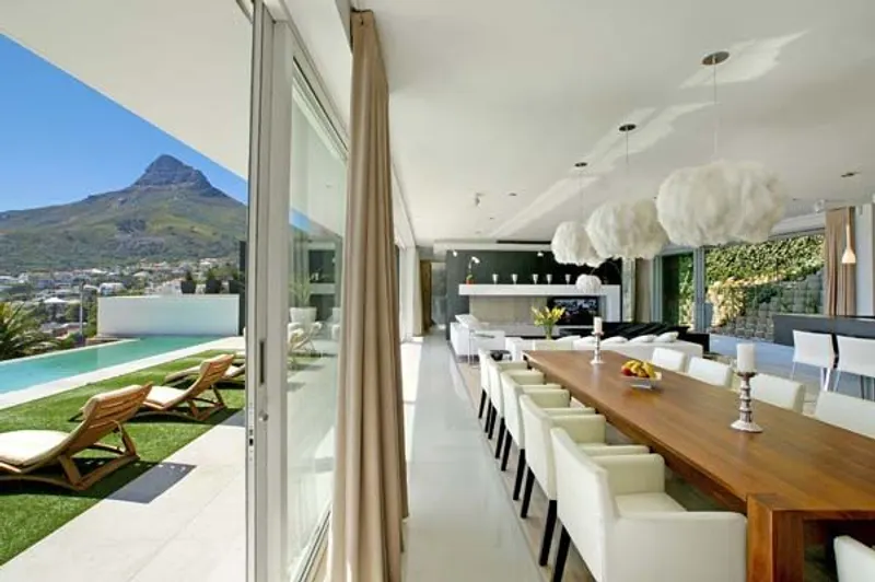Geneva Villa in Camps Bay – photo 8