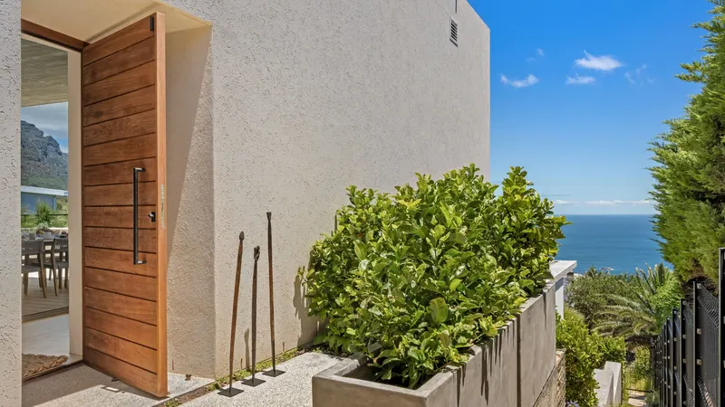 Mountain Vista Penthouse in Camps Bay – photo 9
