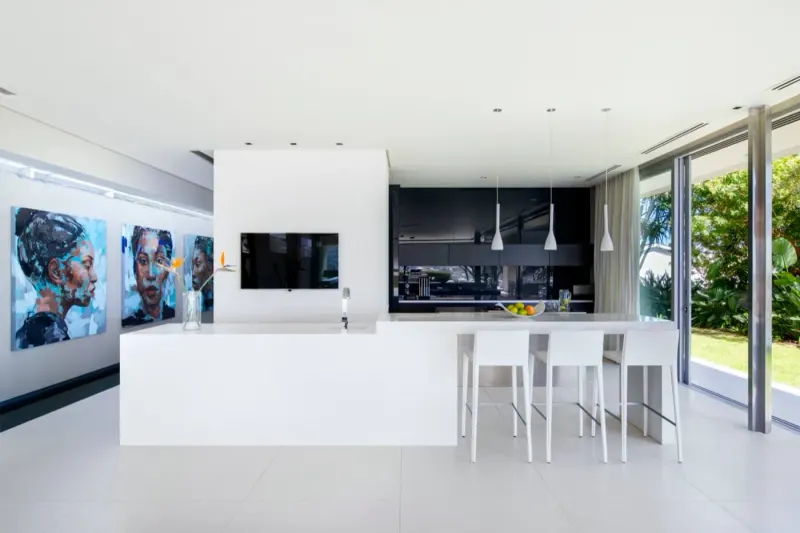 The Crescent in Camps Bay – photo 21