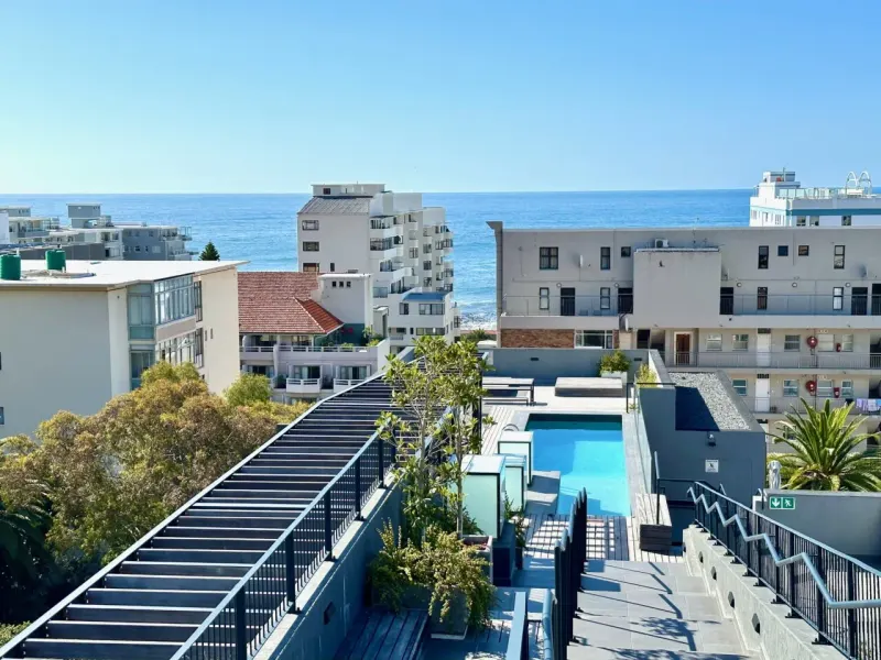 Skydeck Penthouse in Sea Point – photo 18