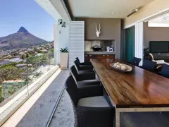 Theresa Luxe - Luxury Villa with pool & ocean views in Bakoven – photo 40 thumbnail