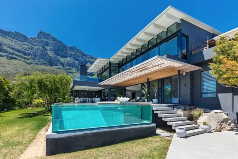 Villa Sapphire