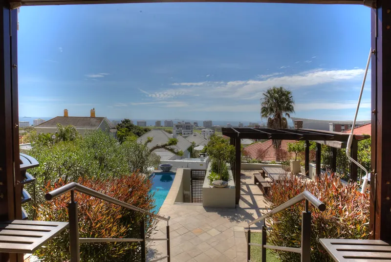 Cheviot Place in Green Point – photo 5