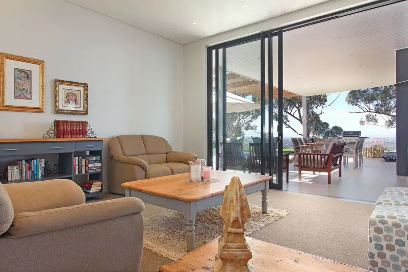 Constantia Zwaanswyk Villa in Steenberg Estate – photo 15