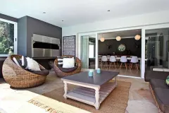 Serene Villa in Constantia – photo 12 thumbnail