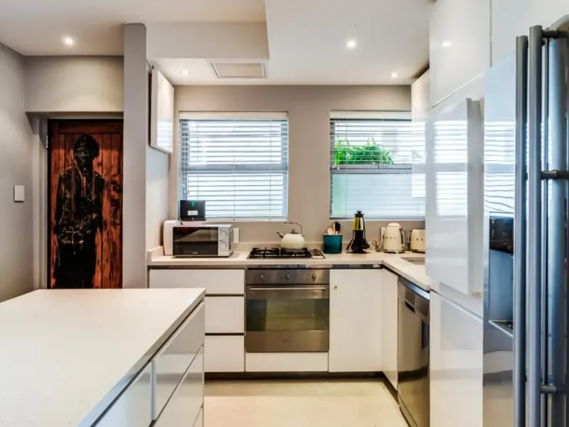 Aretzi Apartment in Bantry Bay – photo 33