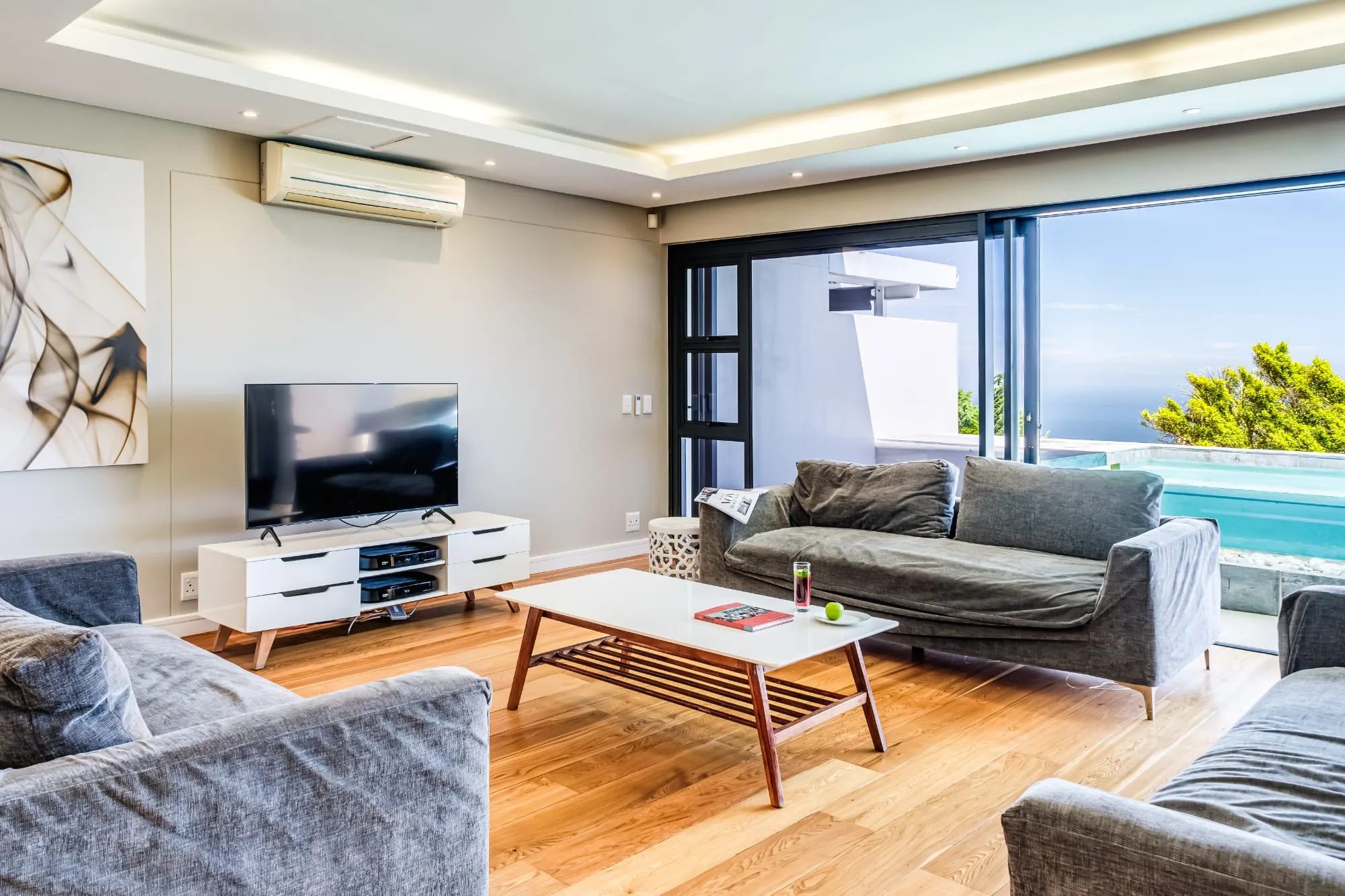 property_fed85ab9-f2d3-4c2d-b89a-bab073f8af12_30
