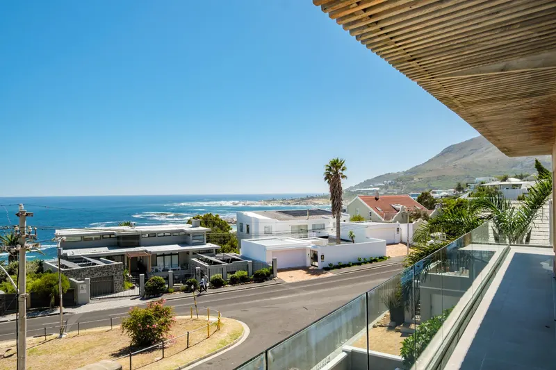 Serein in Camps Bay – photo 18