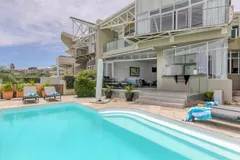Beach Villa 1 in Camps Bay – photo 4 thumbnail