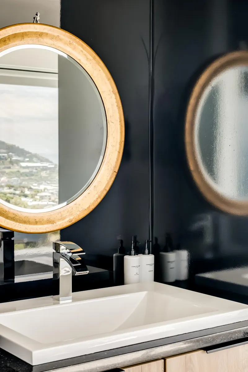 Sunset Views in Camps Bay – photo 32