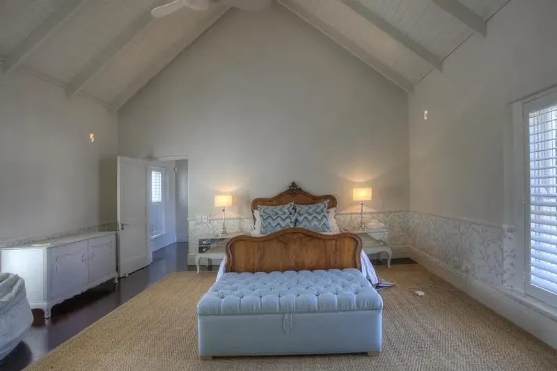 Vineyard Farmhouse in Constantia Heights – photo 5