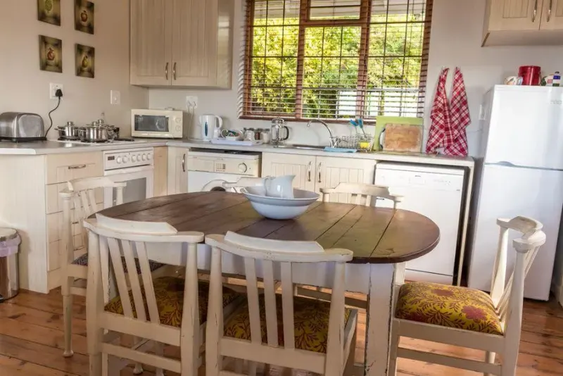 Grosvenor 8 Bedroom in Simon's Town – photo 16