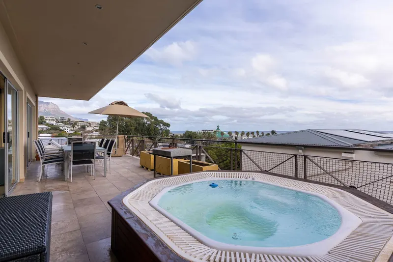 Beachside Penthouse in Camps Bay – photo 3