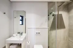 Penthouse on S in Three Anchor Bay – photo 18 thumbnail