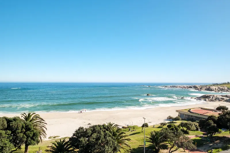 Beach Vistas in Camps Bay – photo 33