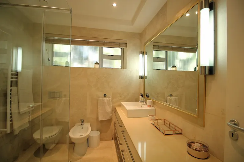 Medburn Apartment  in Camps Bay – photo 9